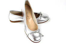 Load image into Gallery viewer, Italian Ballerina Shoes- Silver 6US/ 36 EU